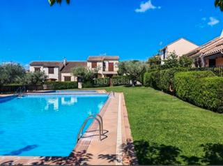 Maison  Carrer breda. Chalet para entrar a vivir.