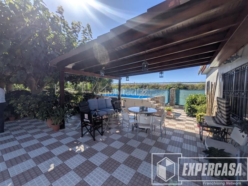 Foto bdc003eb-f55b-4d4f-b211-8034e240d0a0. Chalet mit parking pool in El Grao Castellón de la Plana