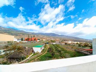 Casa aparellada a Arafo. Venta-arafo