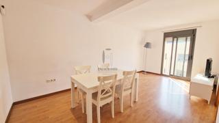 Location Appartement  Carrer de valldonzella 7. Acogedor piso de dos habitaciones ideal tanto para estudiantes c