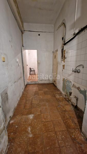 Foto e117b231-e651-4e88-a083-27d141999b38. Location local commercial dans carrer mare de déu del carmel 6 dans Barcelona