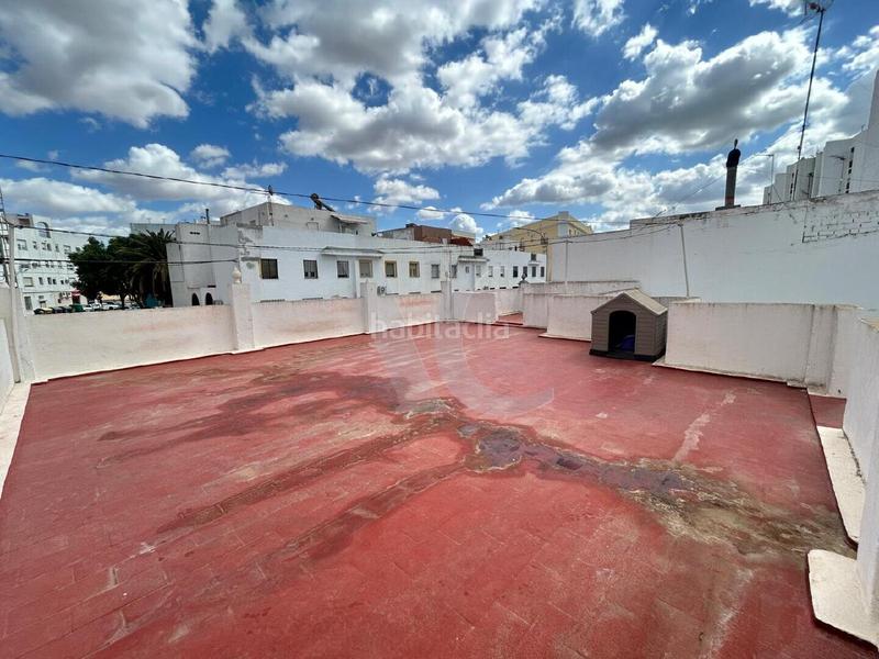 Foto 1824f42a-cee9-4f99-8945-02c9b210d5a9. Casa in Núcleo urbano Chiclana de la Frontera