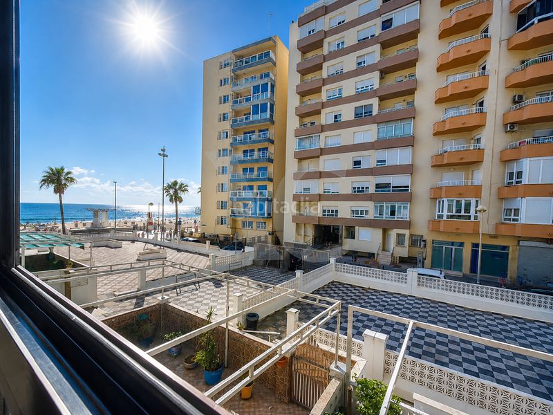 Foto 7b5e6a48-d935-431b-aa81-4a4e36324e7c. Piso en Paseo Marítimo - San José - La Laguna Cádiz