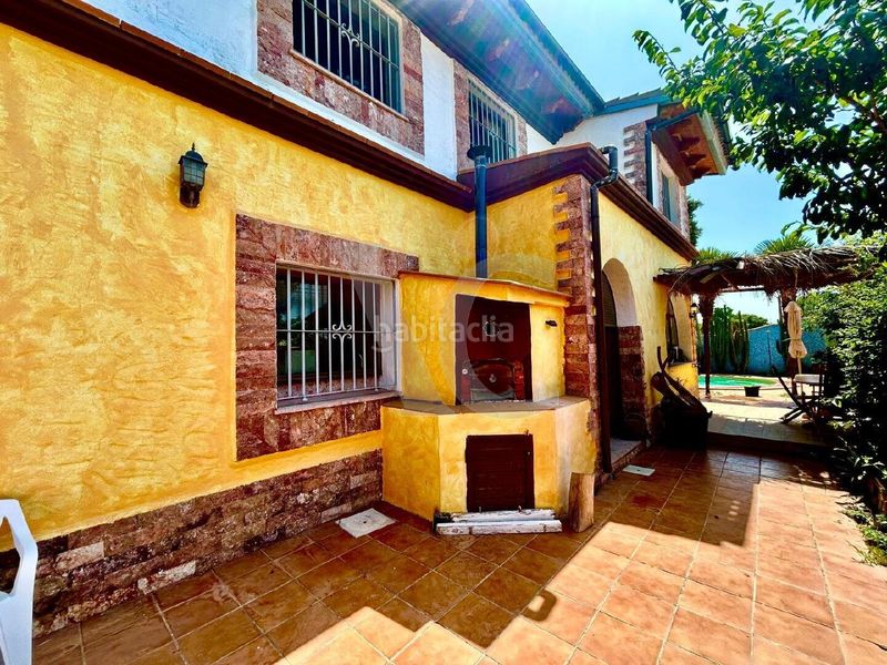 Foto f437e357-e8dc-46c6-98d2-ba672750535e. Casa a Los Franceses - La Vega Chiclana de la Frontera