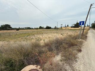 Finca rústica a Las Bayas. Parcela a la venta en valverde