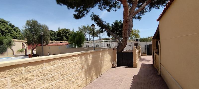 Foto 3c0b697a-eabb-4296-ac3c-0cf5f4e15baa. Xalet amb calefacció aparcament piscina a Torrellano Elche / Elx