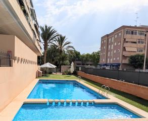 Location Appartement à Ciutat Esportiva. Espectacular vivienda frente a la ciudad deportiva, con piscina