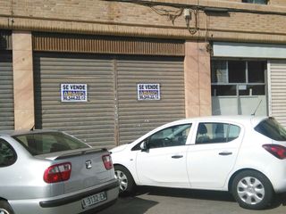 Geschäftsraum in Reina Victoria - Miguel Hernández. Local en edifio  4 puertas, local a calle y jardines interiores.