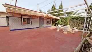 Miete Reihenhaus in La Algoda - Matola - Llano de San José. Zona urbana de matola,  bungalow en alquiler.
