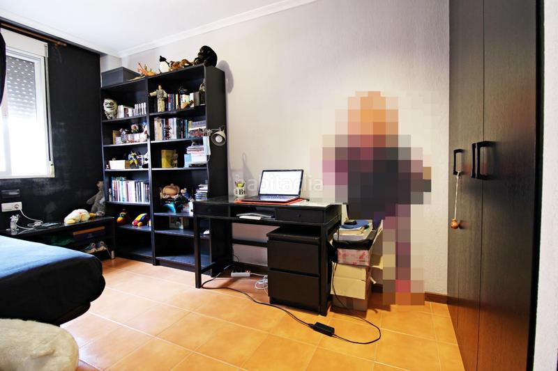 Foto 709130b6-4022-44f1-8b06-7ef6dafa534d. Casa bungalow de esquina en zona kelme en Ciutat Universitària Elche / Elx