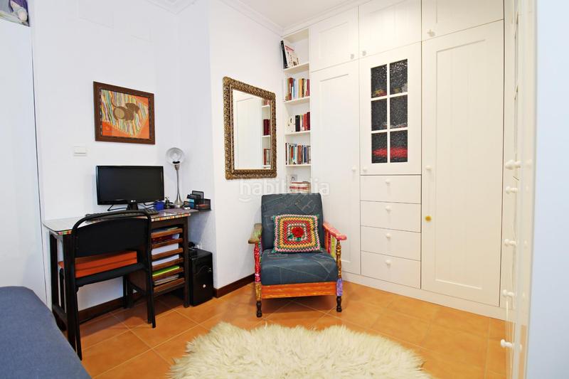 Foto 71fa872e-fa0d-43c1-9045-3bdf36dce2f7. Casa bungalow de esquina en zona kelme en Ciutat Universitària Elche / Elx