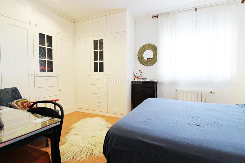 Foto c227b1e3-f98e-428d-b132-b9da56df488f. Casa bungalow de esquina en zona kelme en Ciutat Universitària Elche / Elx