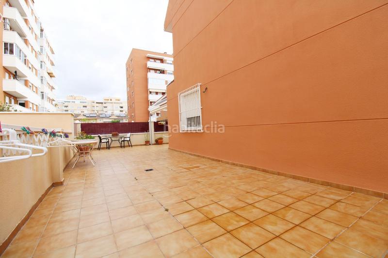 Foto de9cfd02-d834-4235-a88c-a46078e4acb1. Casa bungalow de esquina en zona kelme en Ciutat Universitària Elche / Elx