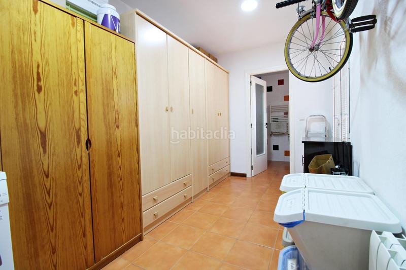 Foto ed147d29-7de7-4ac9-94be-57efb7b7f933. Casa bungalow de esquina en zona kelme en Ciutat Universitària Elche / Elx