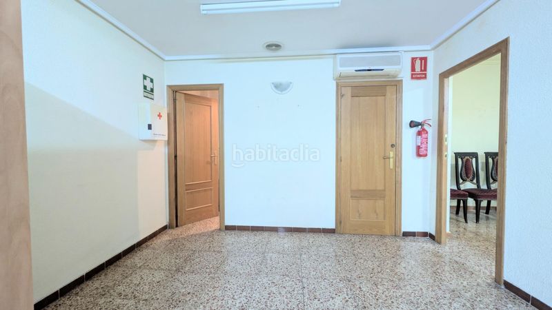 Foto 0fd7abad-1123-40d2-8693-124616ae22a0. Office space in Reina Victoria - Miguel Hernández Elche / Elx