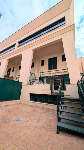 Foto f34a6ce8-68a8-408a-b2f1-5b4f92034361. Location chalet avec chauffage parking piscine dans Santa Pola