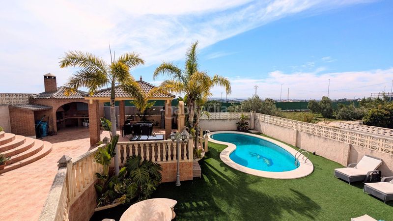 Foto e14beff9-3eb5-4603-838d-683ab80db59d. Xalet amb aparcament piscina a Jubalcoi Elche / Elx