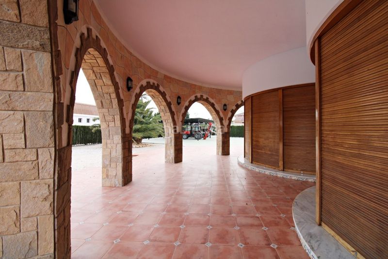 Foto 1c8eb419-7ad2-4cdc-ba7a-b0c290de8ecf. Chalet elegante y clásica. simplemente asombrosa!! en Elche / Elx