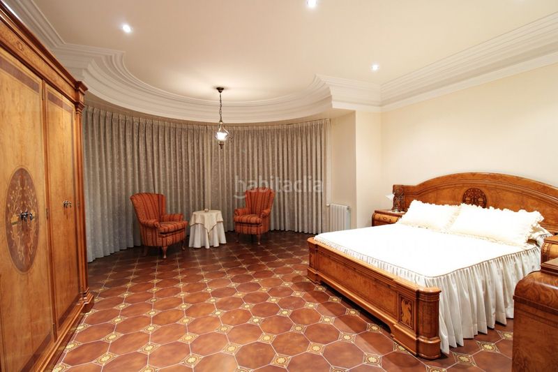 Foto 462a5699-0a05-4b62-a4ce-ef966844f185. Chalet elegante y clásica. simplemente asombrosa!! en Elche / Elx