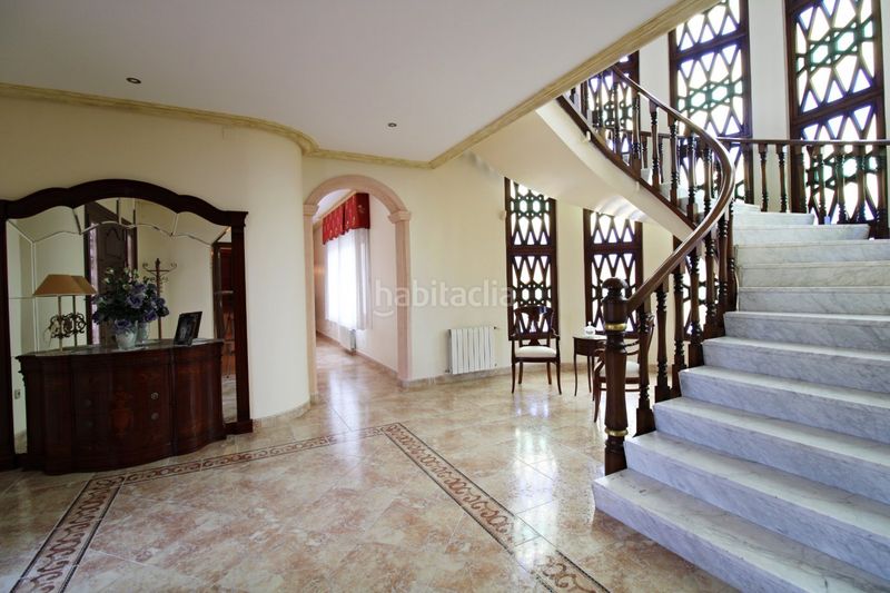 Foto 90d38a30-006e-4134-82b9-3716bcb40094. Chalet elegante y clásica. simplemente asombrosa!! en Elche / Elx