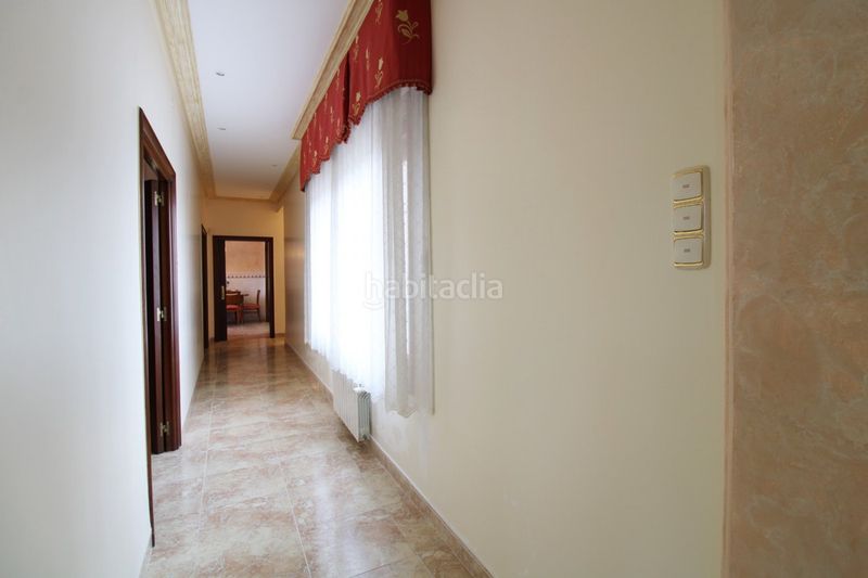 Foto e8a3f650-85b1-4331-a2dd-877fd603b62f. Chalet elegante y clásica. simplemente asombrosa!! en Elche / Elx