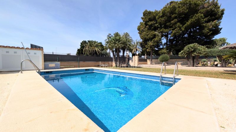 Foto d6420a2d-cba4-4443-b3c3-dbaab44afae9. Xalet amb aparcament piscina a Noroeste Santa Pola