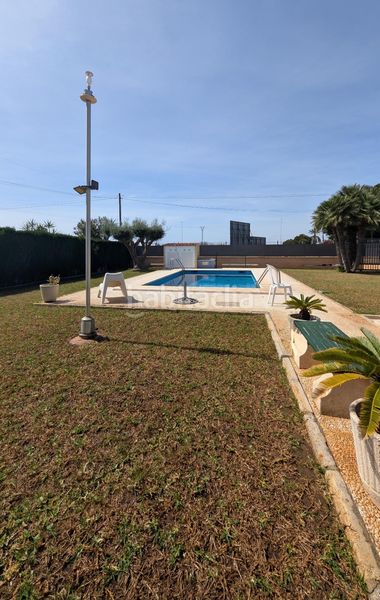 Foto fc6422f0-672f-4df2-b36a-cca92718fa01. Xalet amb aparcament piscina a Noroeste Santa Pola