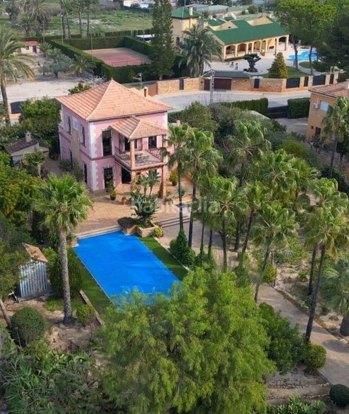 Foto fa8050a3-63a1-466a-bd6d-1aa4df87a17e. Xalet amb calefacció aparcament piscina a Perleta - Maitino Elche / Elx