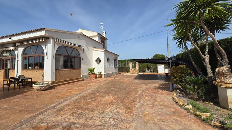 Foto 341333d3-2146-4775-abff-e4082b31c018. Xalet amb calefacció aparcament piscina a Algorós - El Derramador Elche / Elx