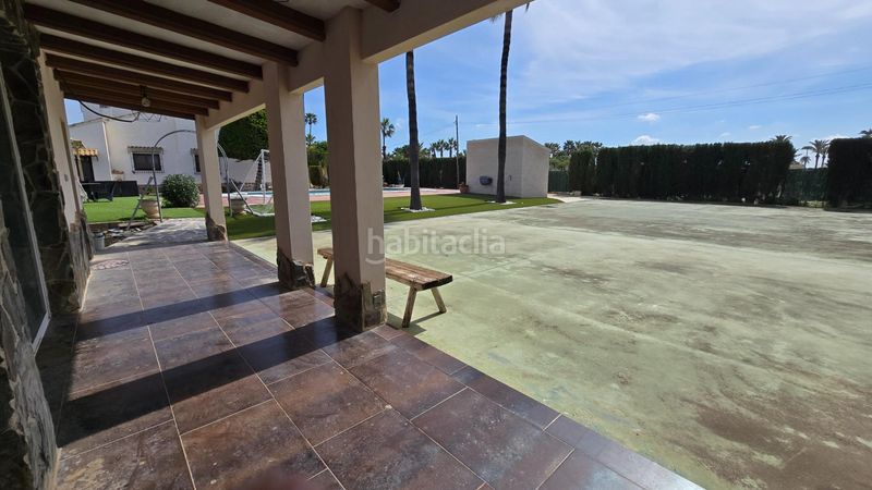 Foto 68d39759-e773-49e0-b4ef-b0a351e7dab0. Xalet amb calefacció aparcament piscina a Algorós - El Derramador Elche / Elx