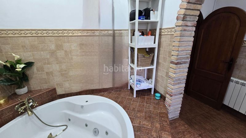 Foto 86ce75fb-cb03-405c-aa7a-1312cda448a6. Xalet amb calefacció aparcament piscina a Algorós - El Derramador Elche / Elx