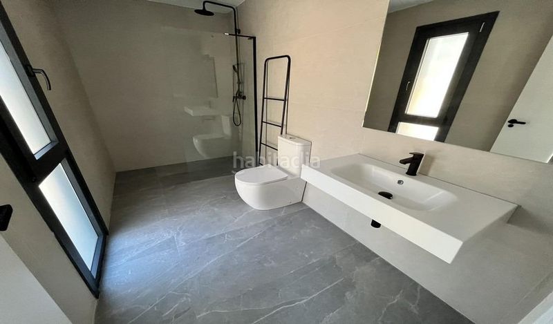 Foto 63273ff3-b880-4c3a-bb99-b5d7923d75f2. Casa aparellada amb calefacció aparcament piscina a Polop
