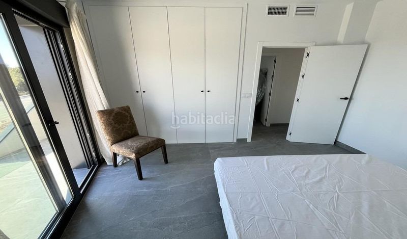 Foto a2e1f53f-937e-42dd-9489-935192bd3425. Casa aparellada amb calefacció aparcament piscina a Polop