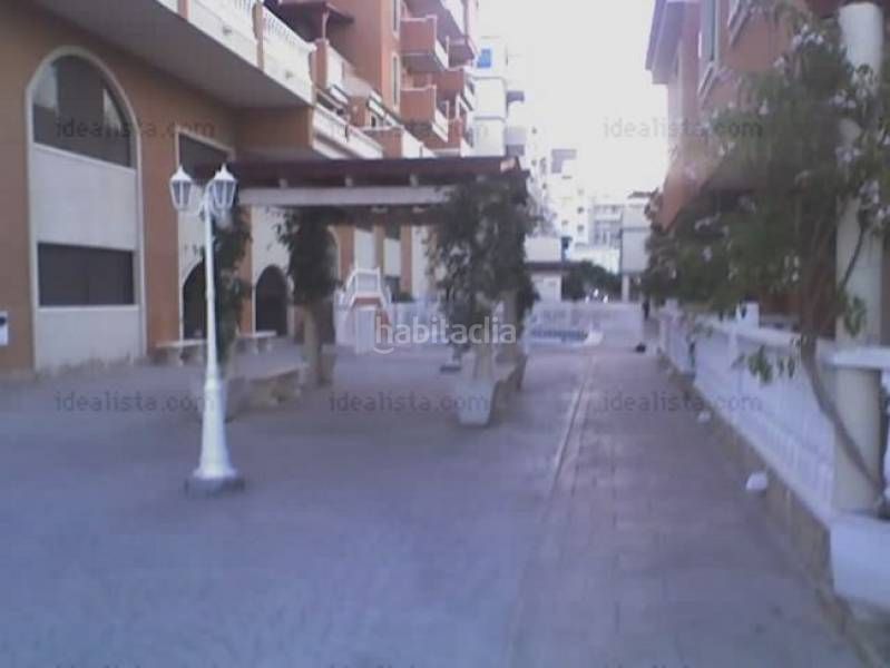 Foto 06e79221-c701-4b9b-87d0-029b52f0b898. Casa amb calefacció aparcament piscina a Calas Santiago Bernabeu Santa Pola