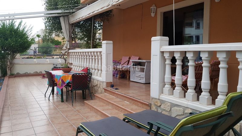Foto 8f294f00-c684-4ca4-9341-6e33f78a868e. Casa amb calefacció aparcament piscina a Calas Santiago Bernabeu Santa Pola