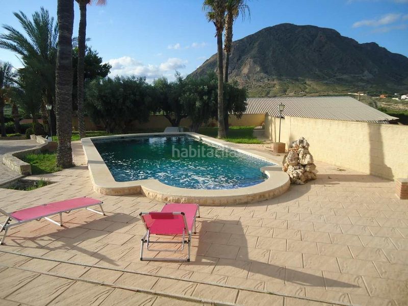 Foto 27714c60-0798-47b1-8200-751454da7db9. Xalet amb calefacció aparcament piscina a Pla de la Vallonga Alicante