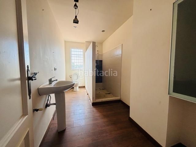 Foto 04205ca0-3883-4c84-8773-82d5b050f899. Xalet amb aparcament piscina a Santa Faz Alicante