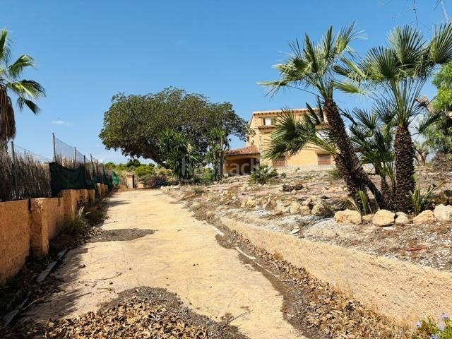 Foto 67a23209-4505-4aee-9817-092dd3af1684. Xalet amb aparcament piscina a Santa Faz Alicante