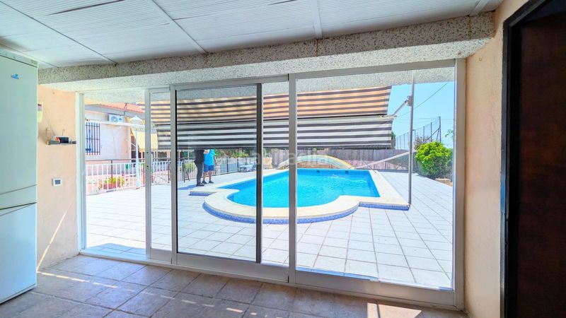 Foto 46447661-3d96-45d3-a0df-96c84196c20b. Xalet amb calefacció aparcament piscina a Jubalcoi Elche / Elx