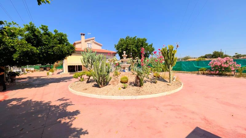 Foto 509d5636-b1d3-4039-a627-8d127f85036a. Xalet amb calefacció aparcament piscina a Jubalcoi Elche / Elx