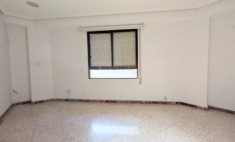 Foto ceb9d4df-b2b0-4e5d-87ca-07c7d07066d1. Miete büro in Centro Elche / Elx