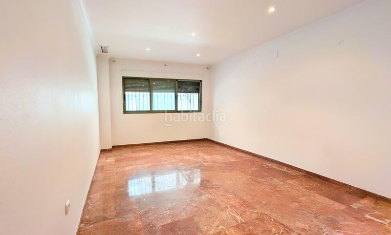 Foto 4182d076-b2fd-4129-8d5f-0511535a1abf. Planta baixa a Centro Elche / Elx