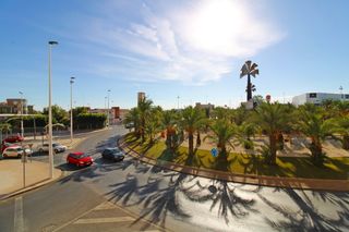 Etagenwohnung in Reina Victoria - Miguel Hernández. Vivienda seminueva,  junto centro comercial aljub, exterior, vis