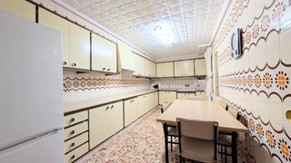 Édifice à Plaza Crevillente - Antiguos Juzgados - El Asilo. Edificio en venta en zona plaza crevillente vivienda , local con
