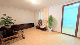 Pis a Carrús Este. Oportunidad, carrús, 3º real, 3 habitaciones, galería y pequeña