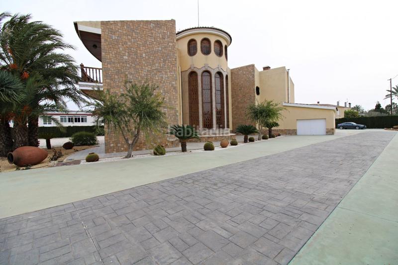 Foto 1c05e7d8-963e-4691-b48a-e48dacba4fa7. Chalet mit parking in Alzabares Elche / Elx