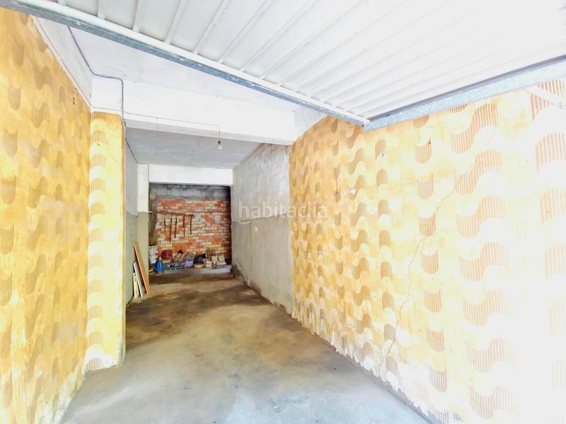 Foto 7399bfc4-e52f-4ee9-be2c-06568f0aca17. Local comercial a avenida de la ribera baixa 17 a Corbera