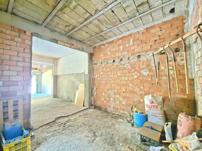 Foto fdbd13b6-928a-4a92-a82e-4e46afcc2cb0. Local comercial a avenida de la ribera baixa 17 a Corbera