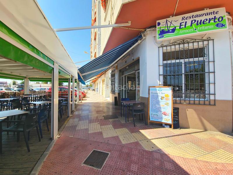 Foto 0b531da3-6a9a-48d0-9f91-eee6466516b0. Alquiler local comercial en avenida del puerto 17 traspaso de restaurante en pleno funcionamiento en la zona puerto en Cullera