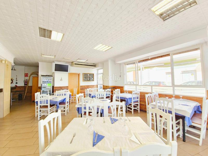 Foto 61308c22-f5cf-4cf3-bf08-d9c0ddfa1ac1. Alquiler local comercial en avenida del puerto 17 traspaso de restaurante en pleno funcionamiento en la zona puerto en Cullera